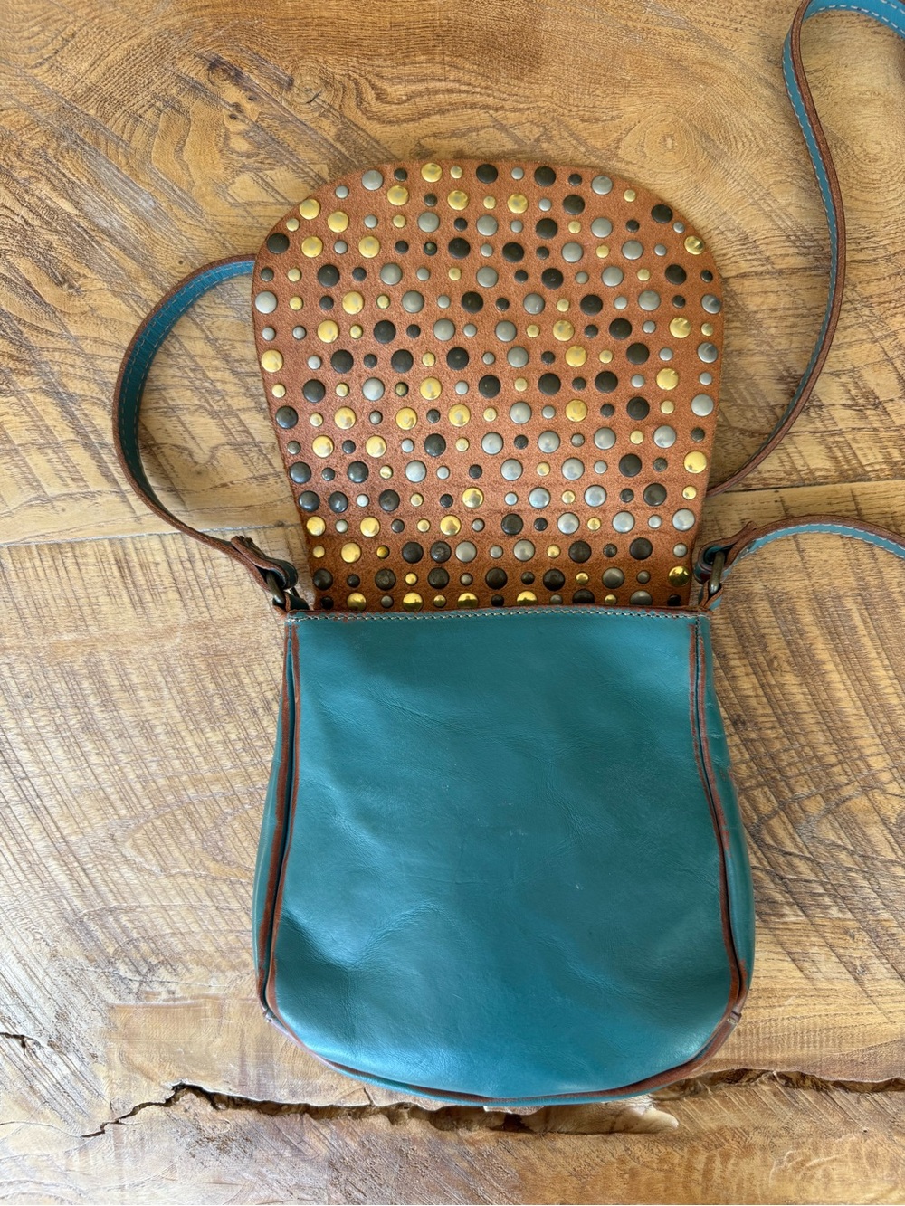 Campomaggi Turquoise Studded Crossbody Bag - Picture 5 of 7